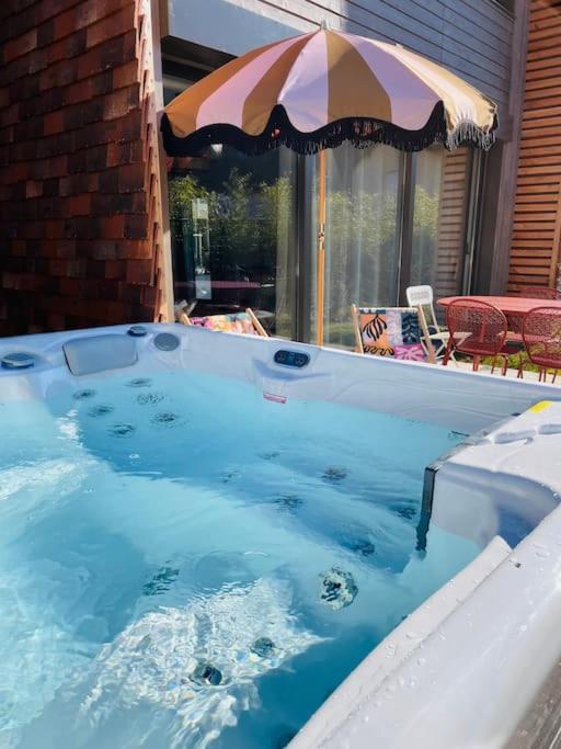 La Regate Avec Jaccuzi A 50 M Du Centre Historique Apartment Sarlat-la-Canéda Exterior photo